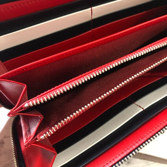 Brand NEW Agnes B Voyage leather wallet. - Picture 7 of 10